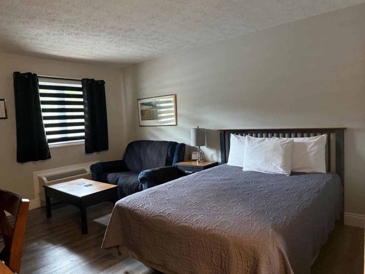 Auberge Micky Inc 埃德门兹顿 外观 照片